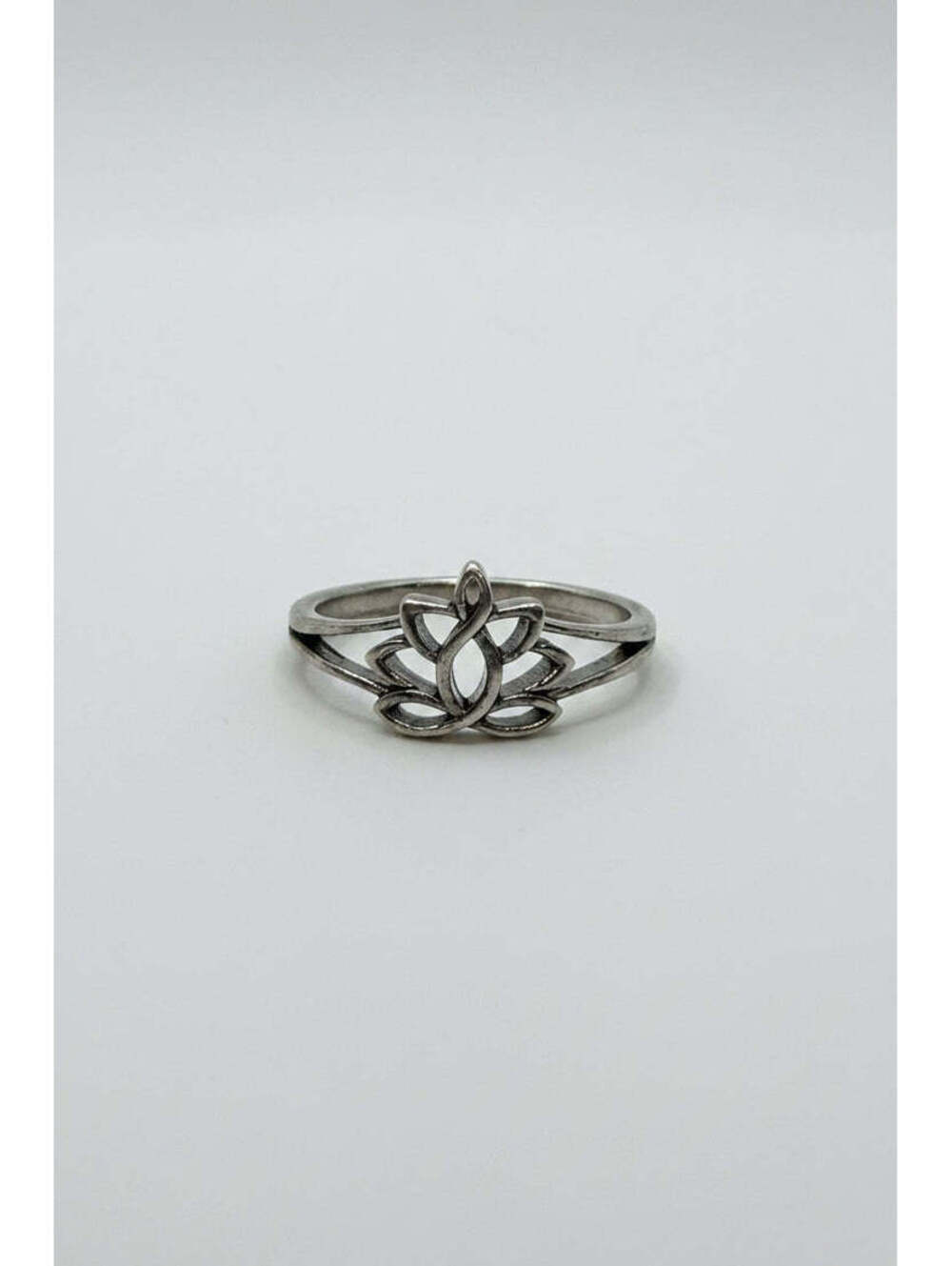 .925 lotus size 6.5